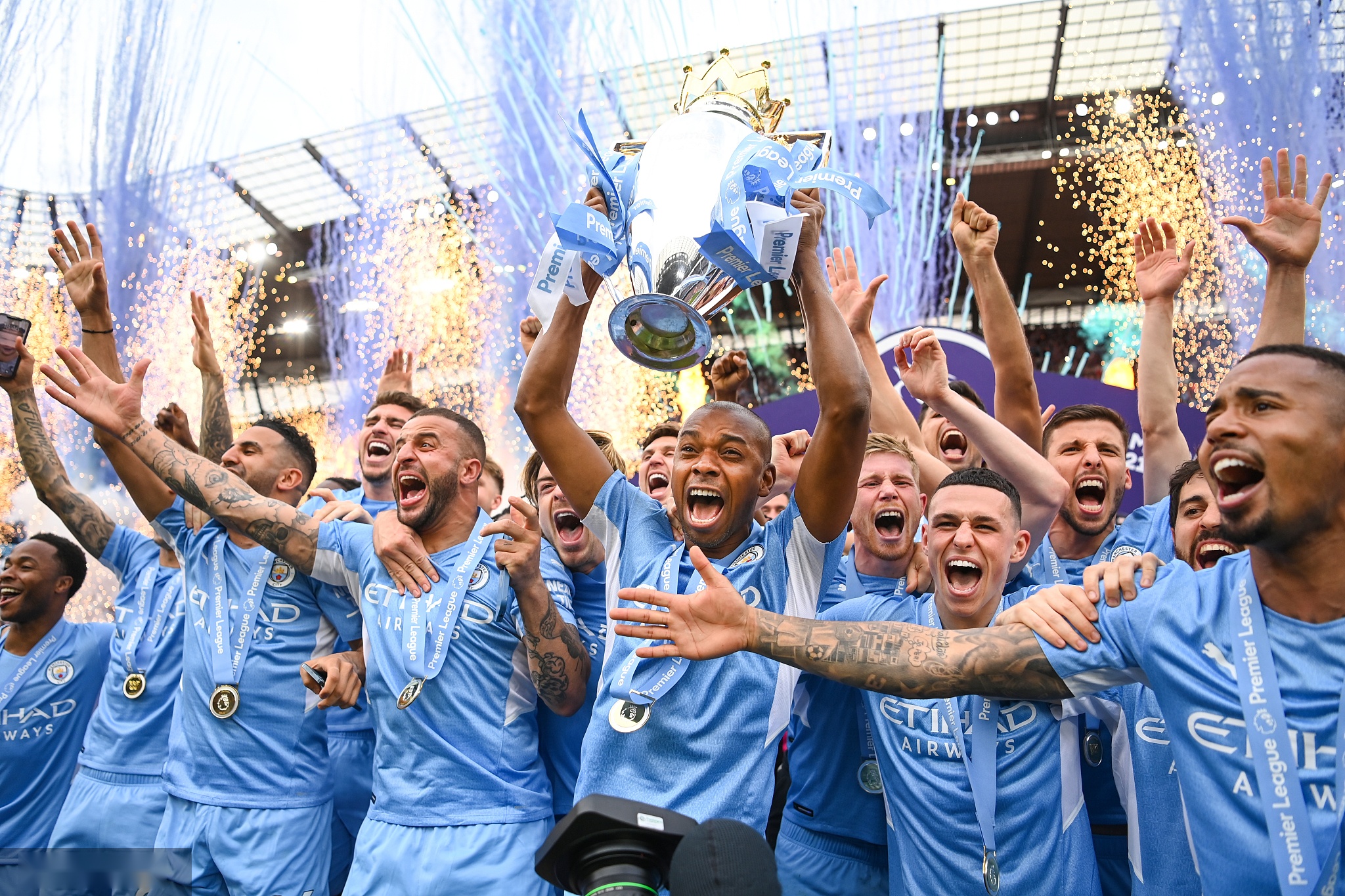 在他自己的 在他自己的